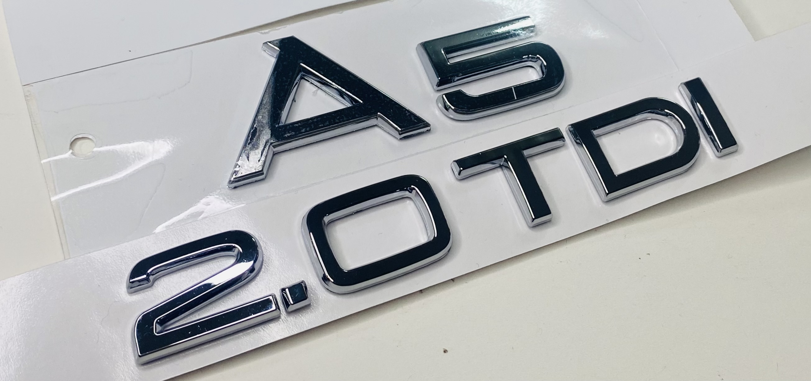 AUDİ%20A5%202.0%20TDİ%202005%20-%202017%20ARKA%20BAGAJ%20YAZISI%20KROM%20SET