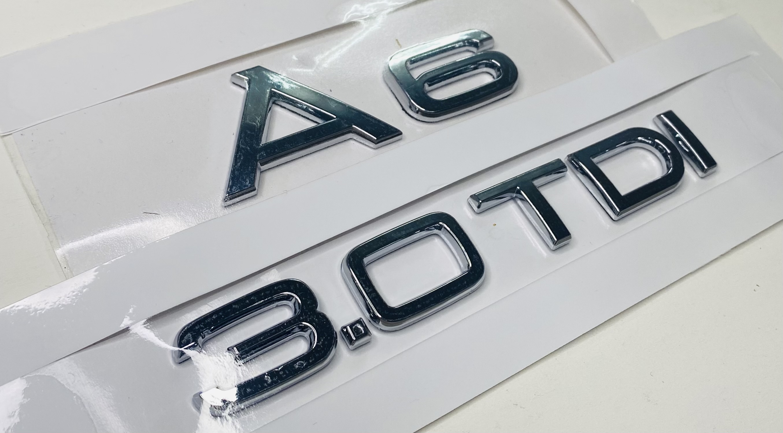 AUDİ%202005%20-%202017%20A6%203.0%20TDİ%20ARKA%20BAGAJ%20YAZISI%20KROM%20SET