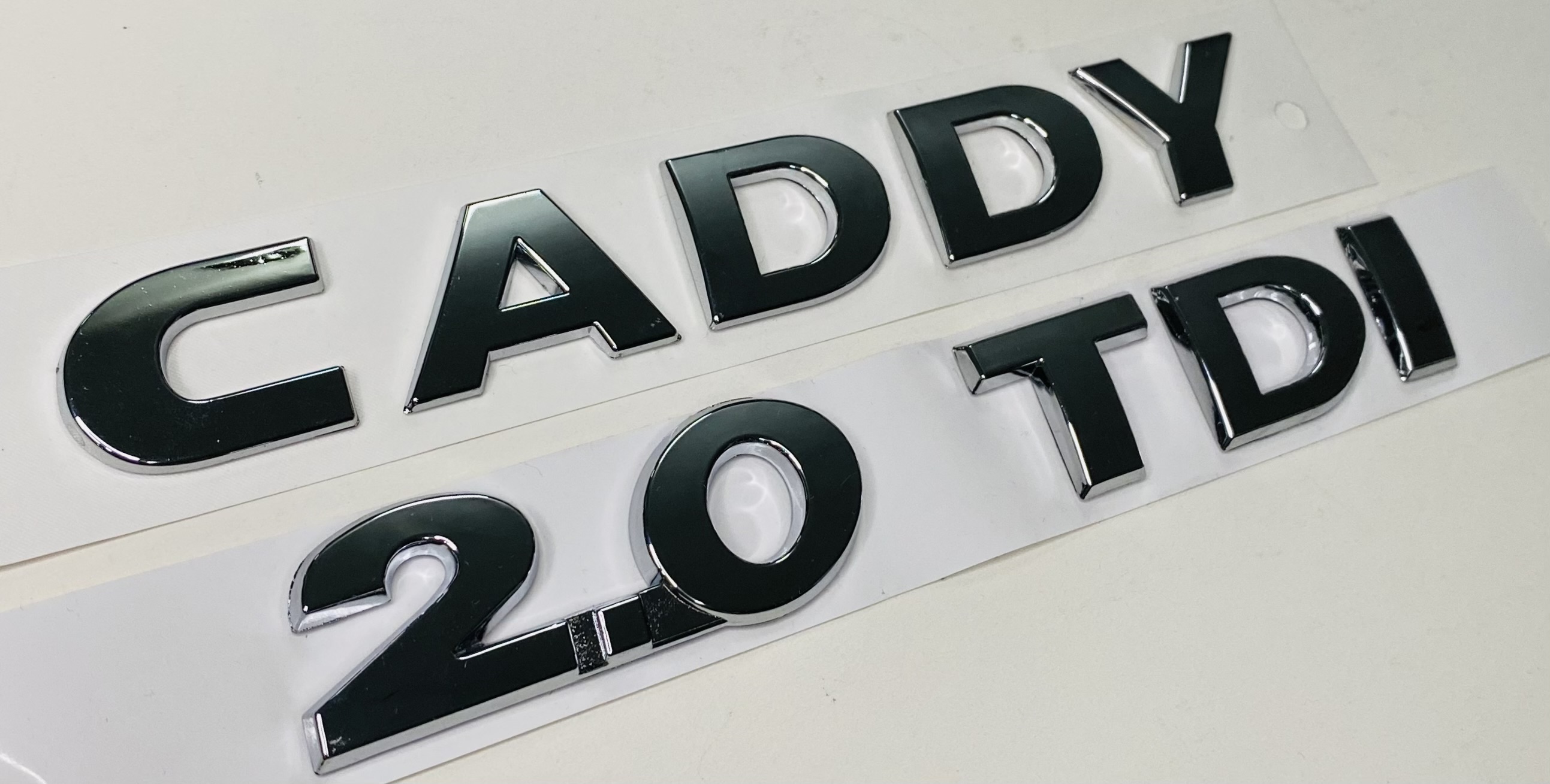 VW%20CADDY%202011%20-%202014%202.0%20TDİ%20KROM%20ARKA%20BAGAJ%20YAZISI%20SET