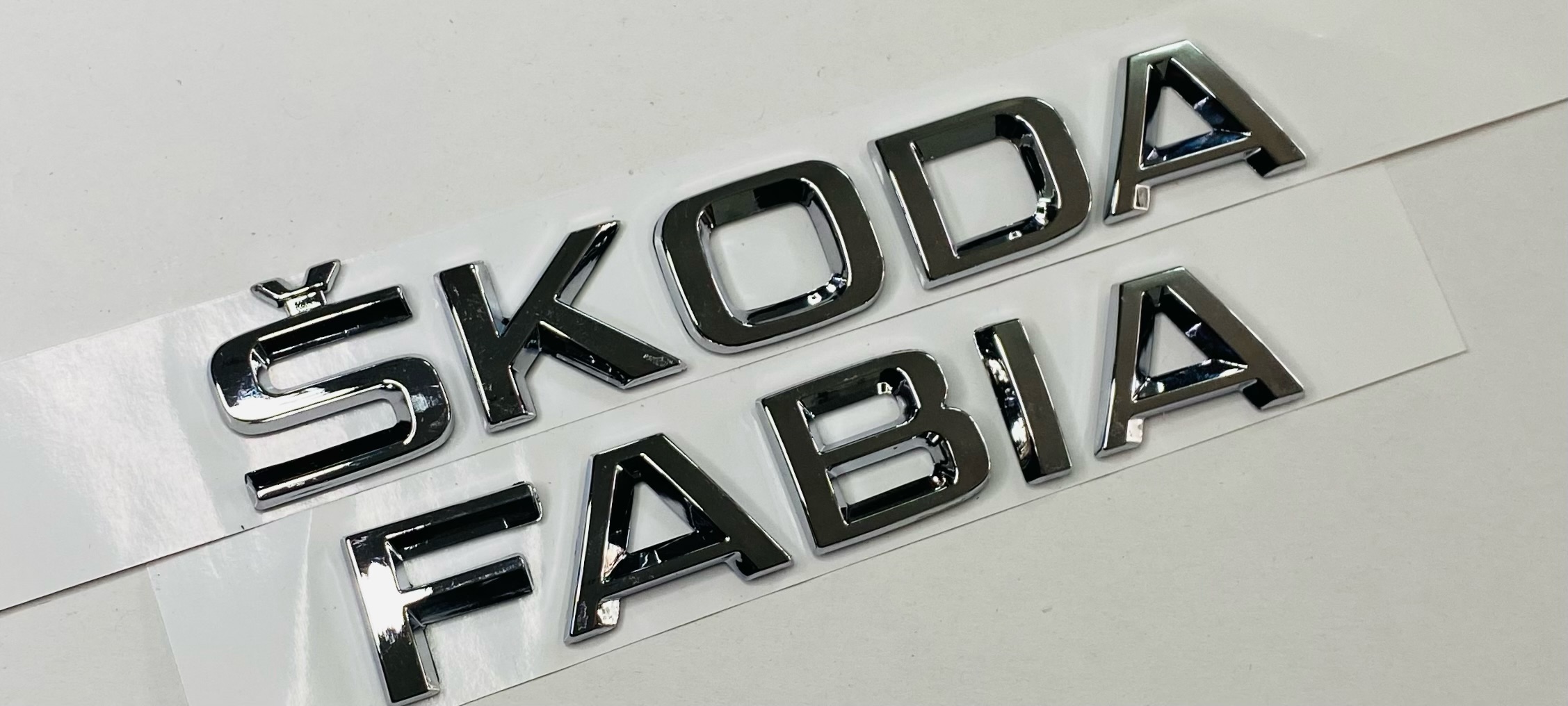 SKODA%202014%20-%202021%20FABİA%20BAGAJ%20YAZISI%20SET