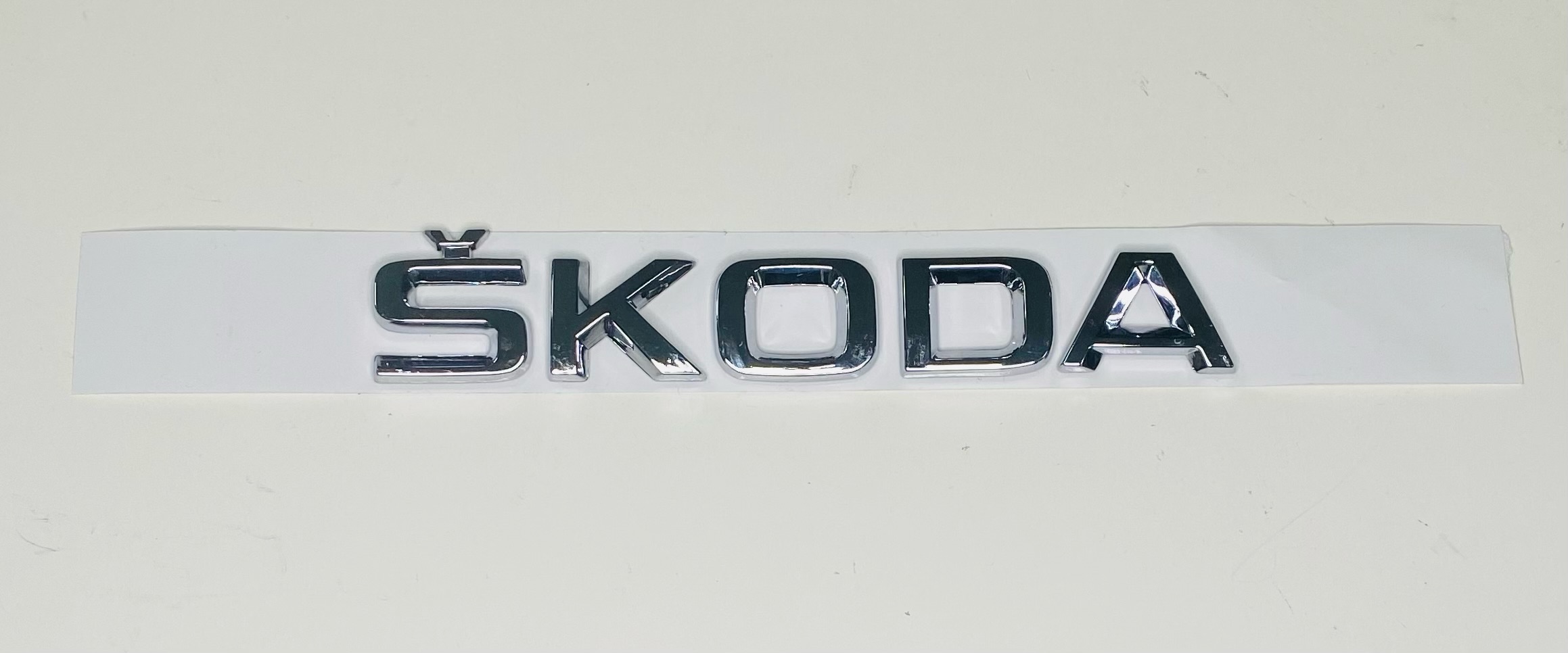 SKODA%202009%20-%202019%20ARKA%20BAGAJ%20YAZISI%20KROM