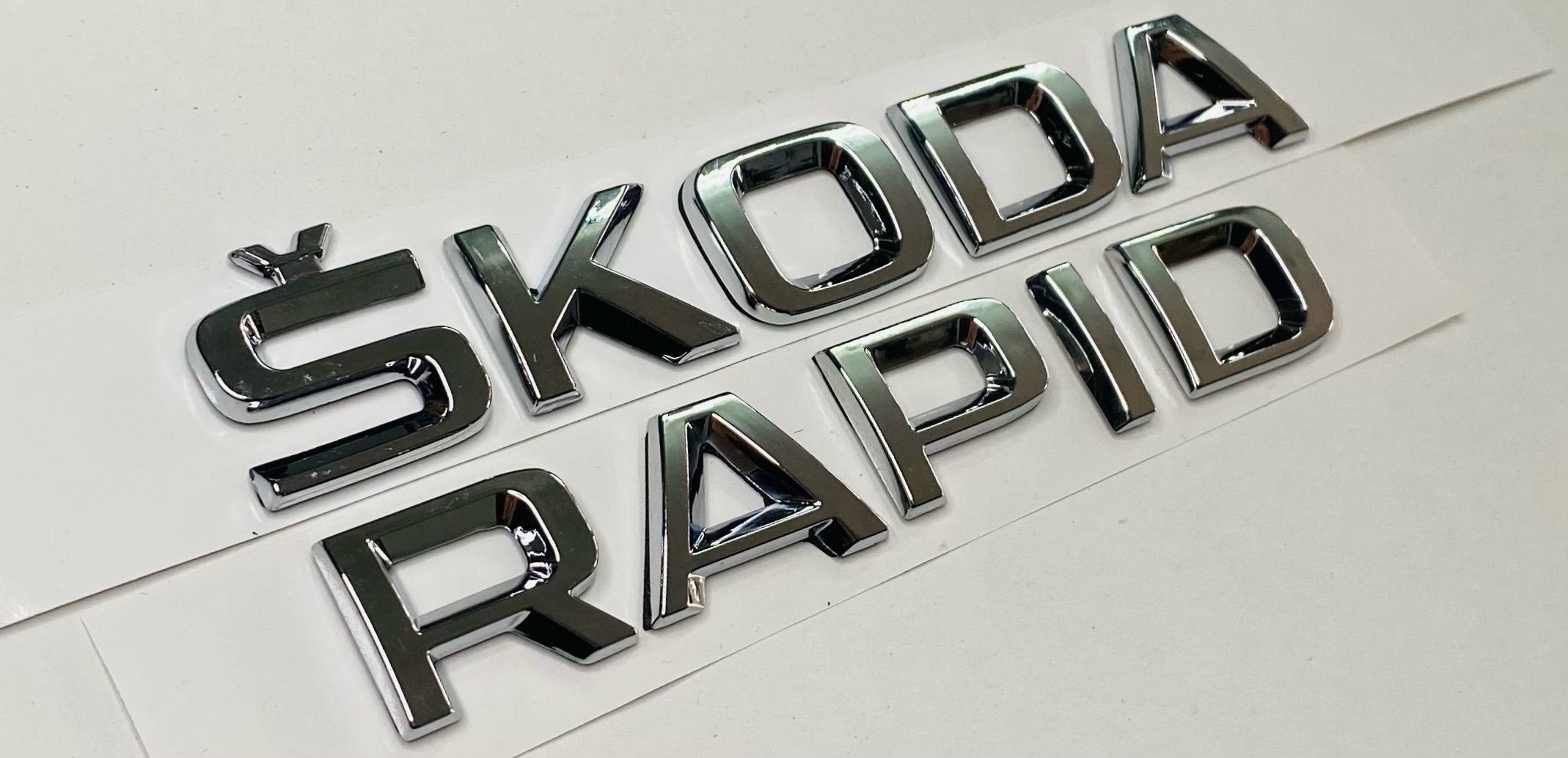 SKODA%20RAPİD%202013%20-%202021%20ARKA%20BAGAJ%20YAZISI%20SET