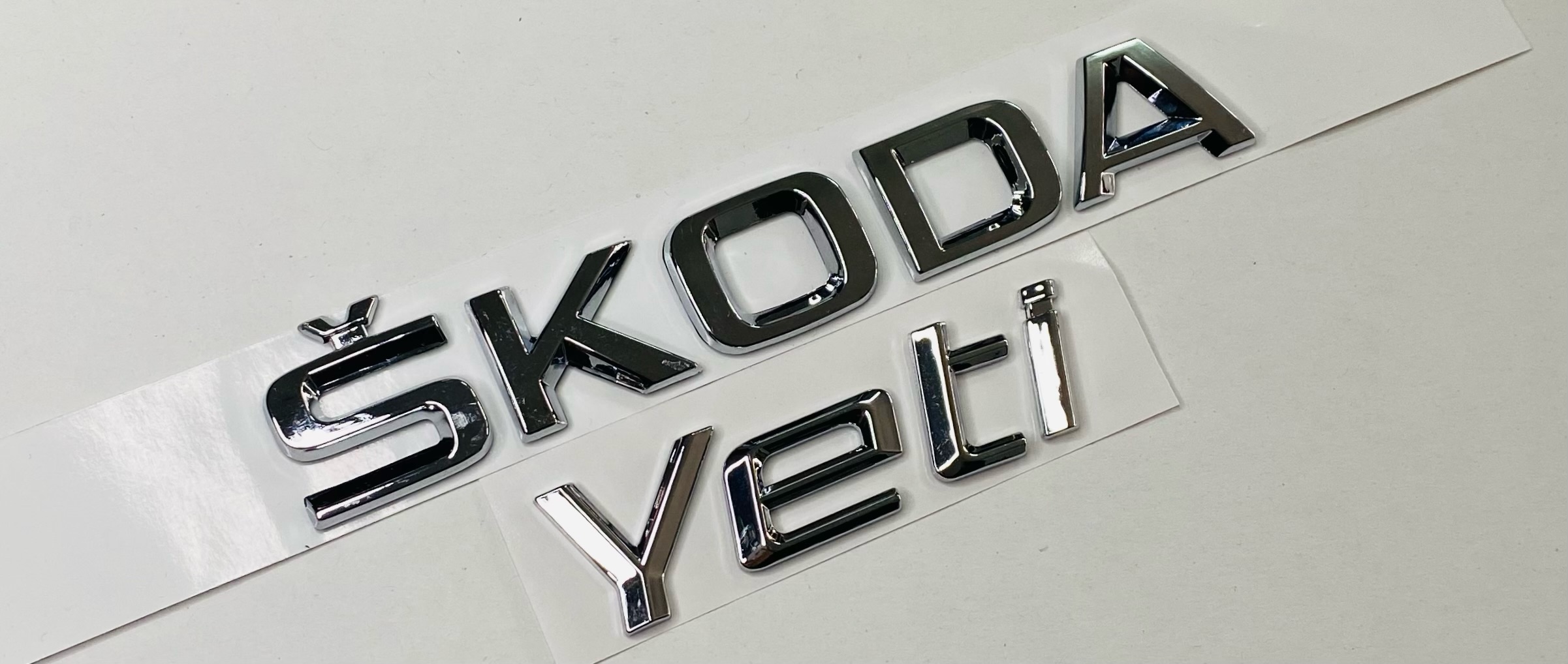 SKODA%202010%20-%202013%20YETİ%20BAGAJ%20YAZISI%20SET