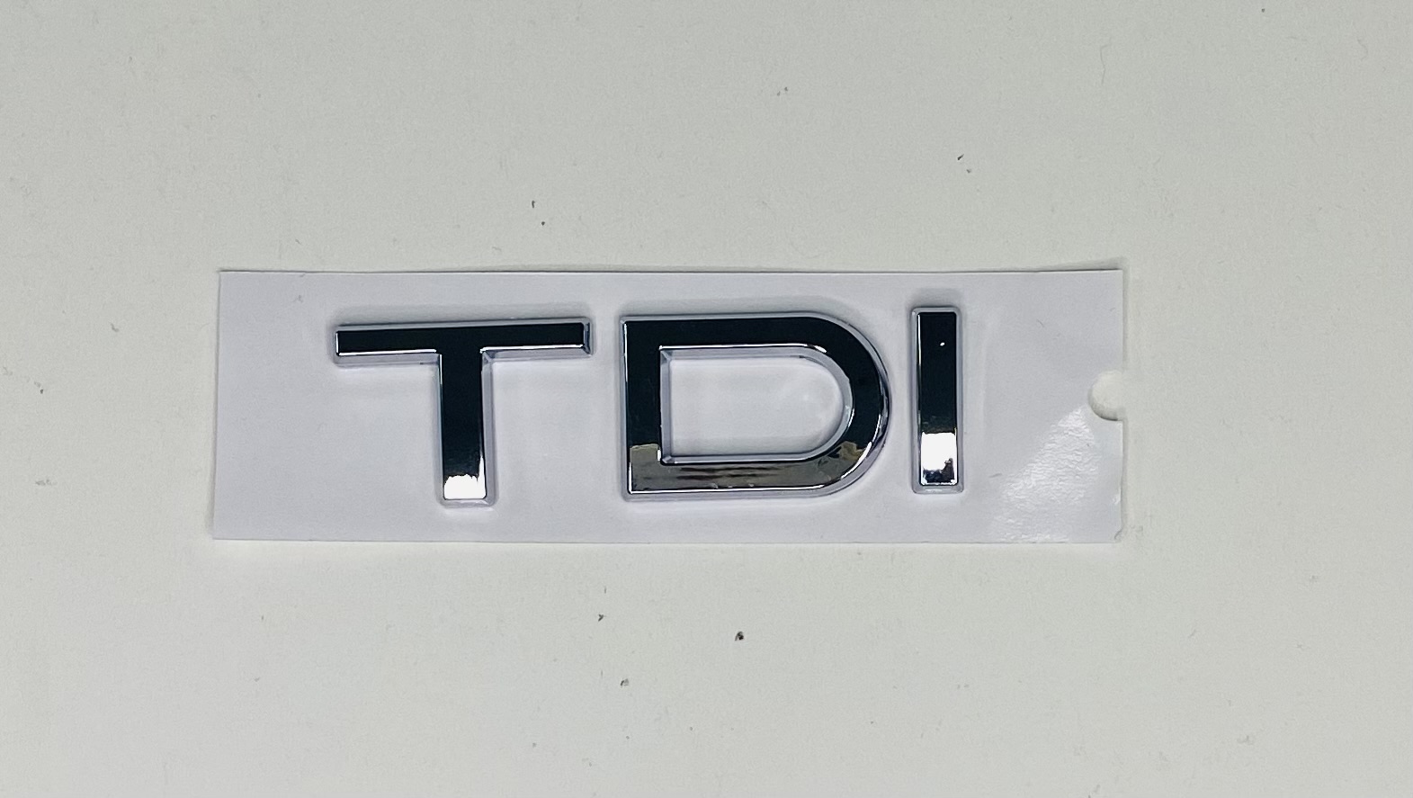 AUDİ%20TDİ%20KROM%202008%20-%202018%20A6%20ARKA%20BAGAJ%20YAZISI%20KROM